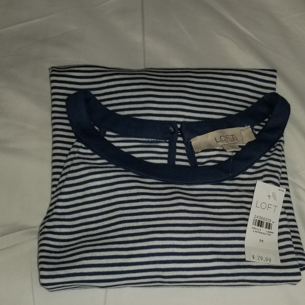 LOFT long sleeve cotton shirt.